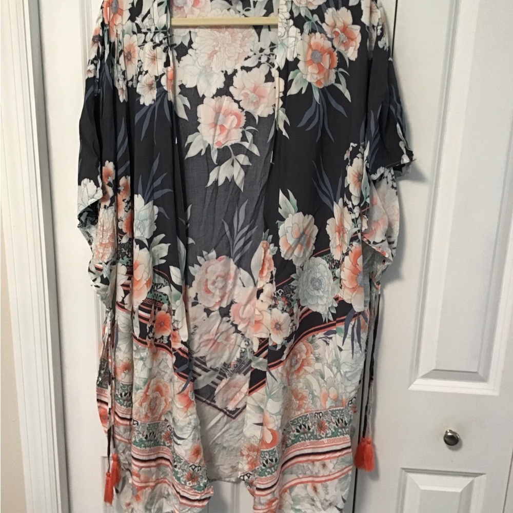 Floral wrap or cover-up